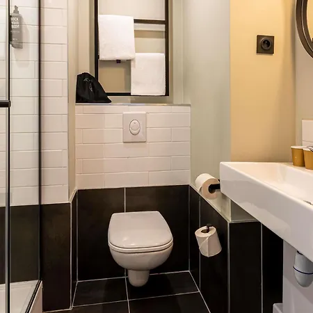 宜必巴黎布洛涅比扬古酒店 酒店 布洛涅-比扬古