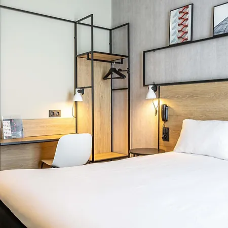 宜必巴黎布洛涅比扬古酒店